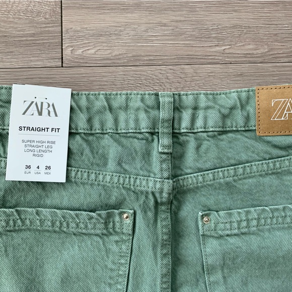 Straight Fit | Super High Rise Straight Leg Long Length Rigid - Picture 4 of 4